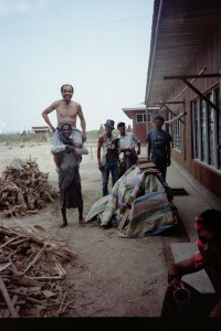 1996年、オイスカが建設を始めた研修センターではミャンー人と共に働いた